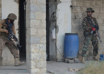 10 terrorists killed in army operation in NW Pakistan