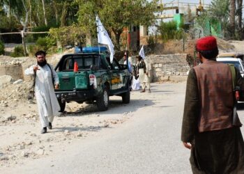 At least 2 dead in explosions targeting Taliban vehicles in Jalalabad