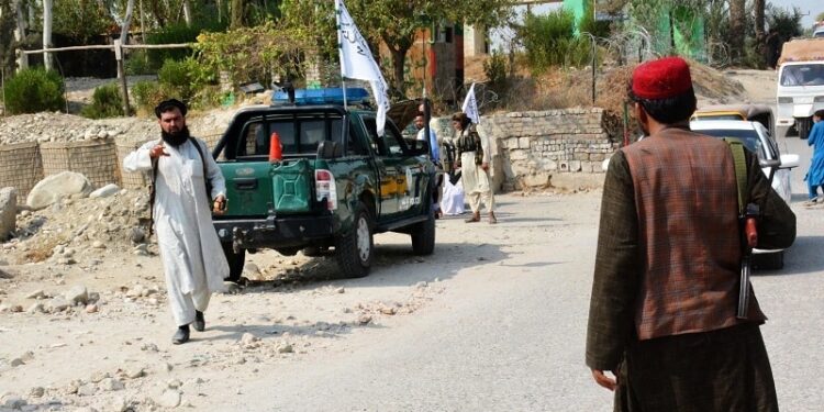 At least 2 dead in explosions targeting Taliban vehicles in Jalalabad