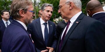 France call back ambassadors to US, Australia over submarine backlash