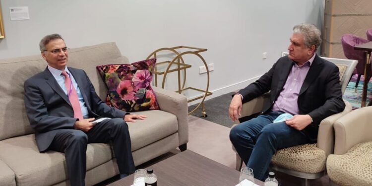 Pakistan top diplomat arrives in UK on 3-days visit