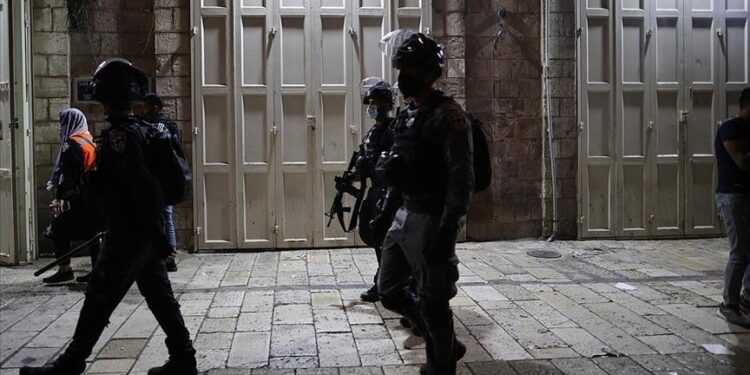 Israeli forces detain 10-year-old Palestinian boy in West Bank