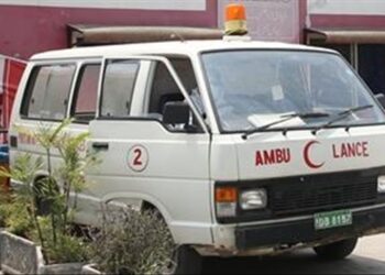 Policeman guarding polio team killed in NW Pakistan