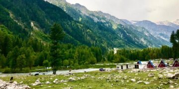 Coronavirus travel bans boost Pakistan’s domestic tourism