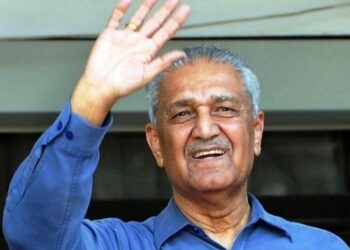Pakistan top nuclear scientist Dr A.Q.Khan dies at age 85
