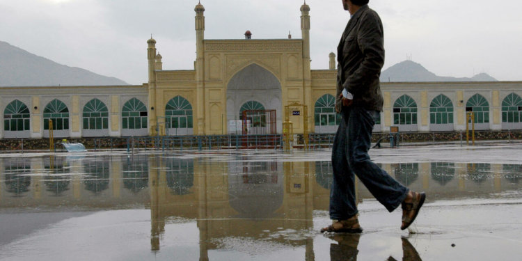 Explosion rocks Kabul’s Eid Gah Mosque, Casualties Reported