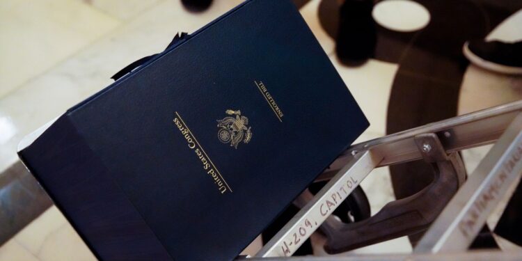 U.S. Democrats pass $1 trln infrastructure bill, ending daylong standoff