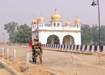 India to permit 1500 Sikh pilgrims to Pakistan through Attari-Wagah crossing, activists pressurise govt. to reopen Kartarpur corridor