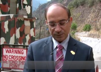 OIC delegation visits LoC, interact with victims of Indian ceasefire violations in Pakistan administered Kashmir