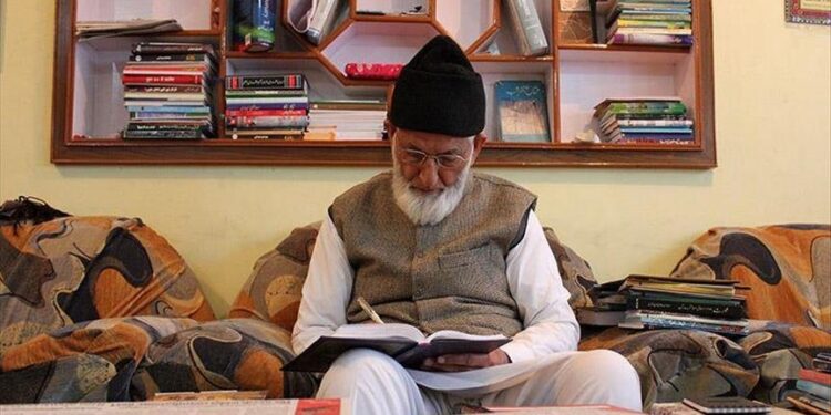 Pakistan’s Senate passes unanimous resolution honouring Hurriyat leader Syed Ali Geelani