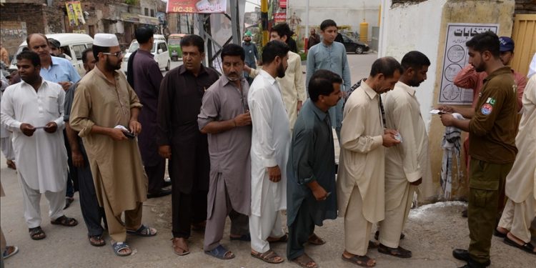 Pakistan’s parliament passes bills on electronic, overseas voting