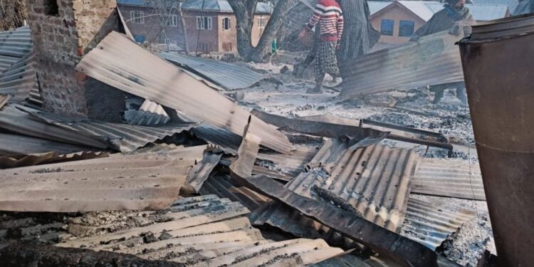 Kashmir: 5 more youth killed by Indian armed forces, Pakistan condemns killings