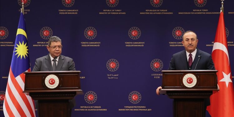 Turkey agrees to improve defence industry cooperation with Malaysia