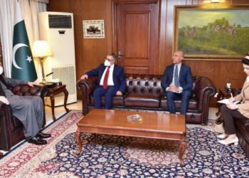 Pakistan: FM Qureshi meets Tunisian Ambassador in Islamabad