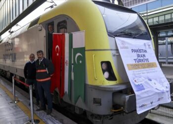 Pakistan-Iran-Turkiye cargo train reaches Ankara, restarting route after 10 years