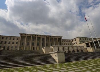 Turkish parliament speaker condemns Houthi attack in UAE