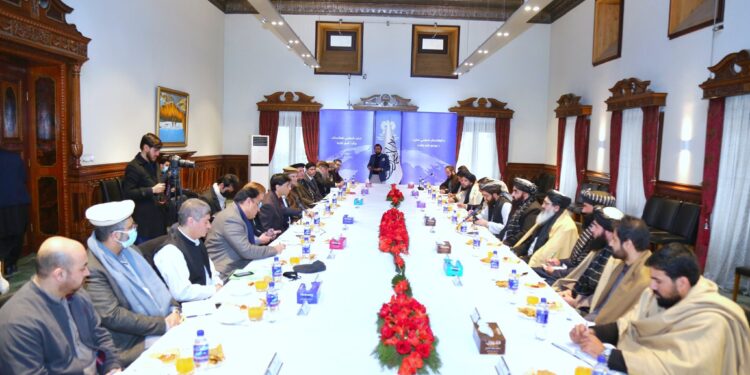 Pak, Afghan leadership discuss humanitarian needs