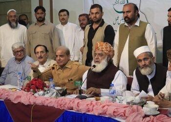 No-Confidence Motion: Opposition Banking on Estranged PTI Members, Allies