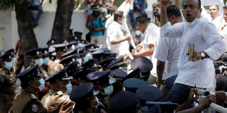 Sri Lanka: Cabinet ministers resign amid protests against inflation, social media ban