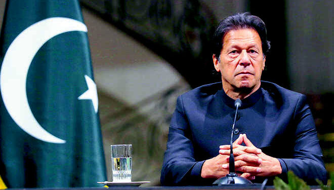 Pakistan: PM Imran Khan suffers defeat in no-confidence motion