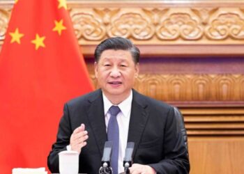 Chinese President Xi JInping presides Committee to analyze current economic situation, economic work