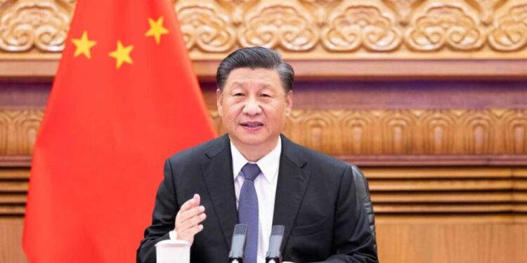 Chinese President Xi JInping presides Committee to analyze current economic situation, economic work