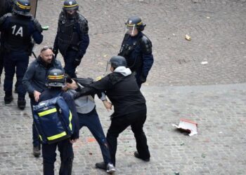 Protesters detained as Macron visits Amsterdam university: police