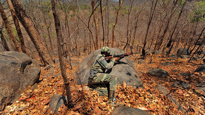 Ten Indian police killed in Maoist rebel attack