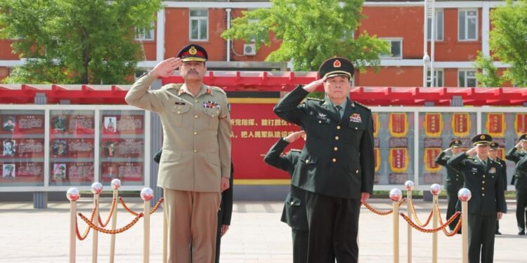 COAS Asim Munir, Chinese Army Commander discuss matters of mutual security interests, military cooperation