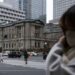 Bank of Japan maintains monetary easing but plans review