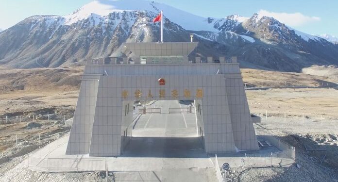 Khunjerab Pass opened for Pak-China trade after three years