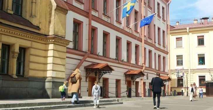 Russia to shut Swedish consulate, expel five diplomats