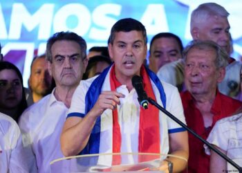Paraguayans vote for president to tackle corruption, poverty