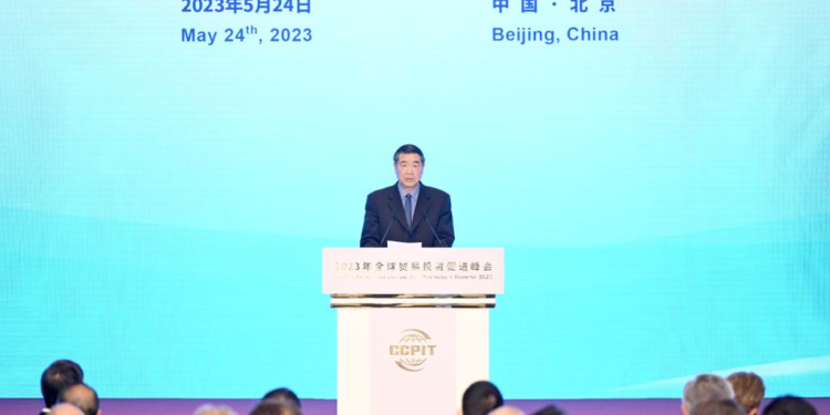 China ready to work with int’l community to promote global trade, investment: vice premier