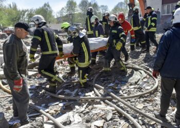 34 wounded in Russian strikes on central Ukraine: official