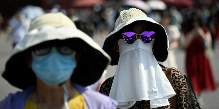 Beijing temperatures near record as extreme heat sweeps northern China