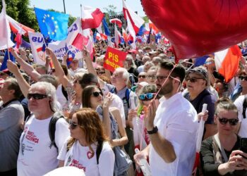 Polish opposition stages major anti-government protest