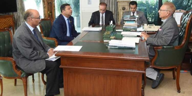 President of Pakistan Meets with the Members of COMSTECH Scientific Advisory Council