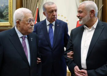Erdogan meets Palestinian president, Hamas leader in Ankara