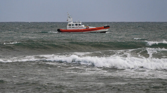 At least 30 migrants missing in shipwrecks off Italy: IOM