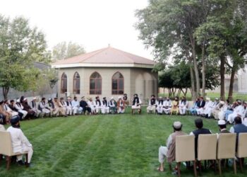 Deputy PM Kabir Meets with Elders, Scholars, and Mujahiden of Several Provinces