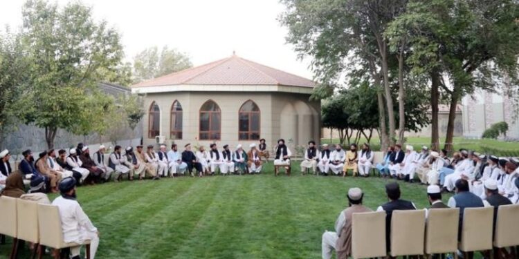 Deputy PM Kabir Meets with Elders, Scholars, and Mujahiden of Several Provinces