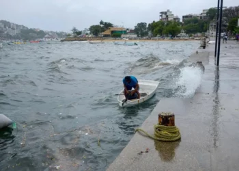 Major hurricane heads towards Mexico’s Baja California
