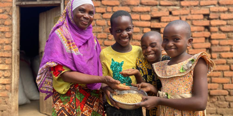 Tanzanian farmers benefit from introduction of Chinese agricultural technology