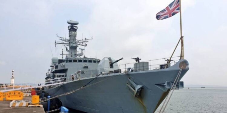 Royal Navy Ship visits Pakistan for bilateral exercise