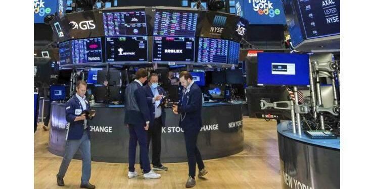 European stock markets diverge as rally fades