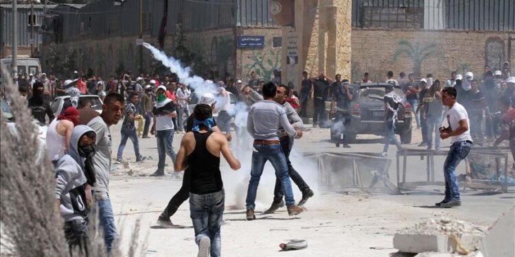 Dozens of Palestinians injured in clashes with Israeli army in West Bank