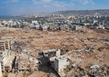 One week after Libya flood, aid effort gains pace