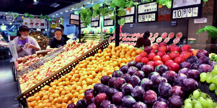 China’s agricultural product prices edge down