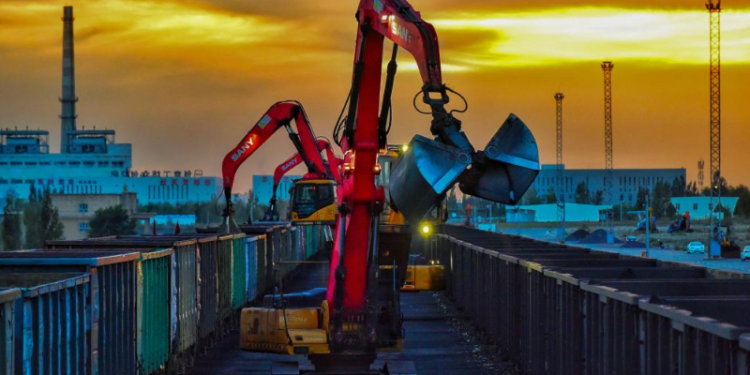 China’s NEV industry speeds ahead in global electrification race